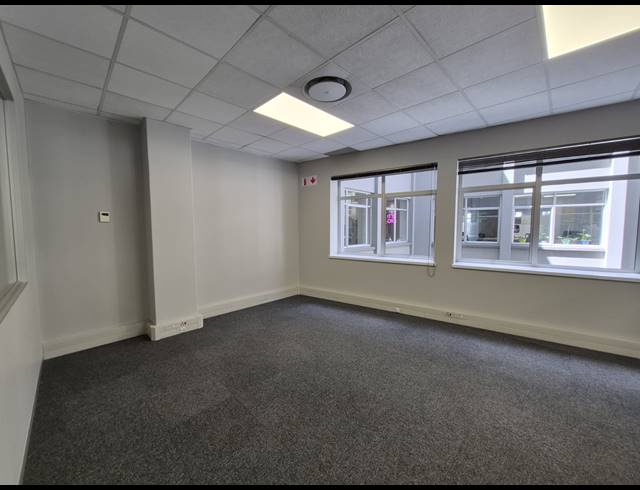 324M² OFFICE TO LET IN SANDTON CENTRAL